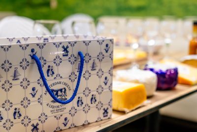 Bag in the Dutch cheese shop