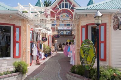 Grand Case shopping alley